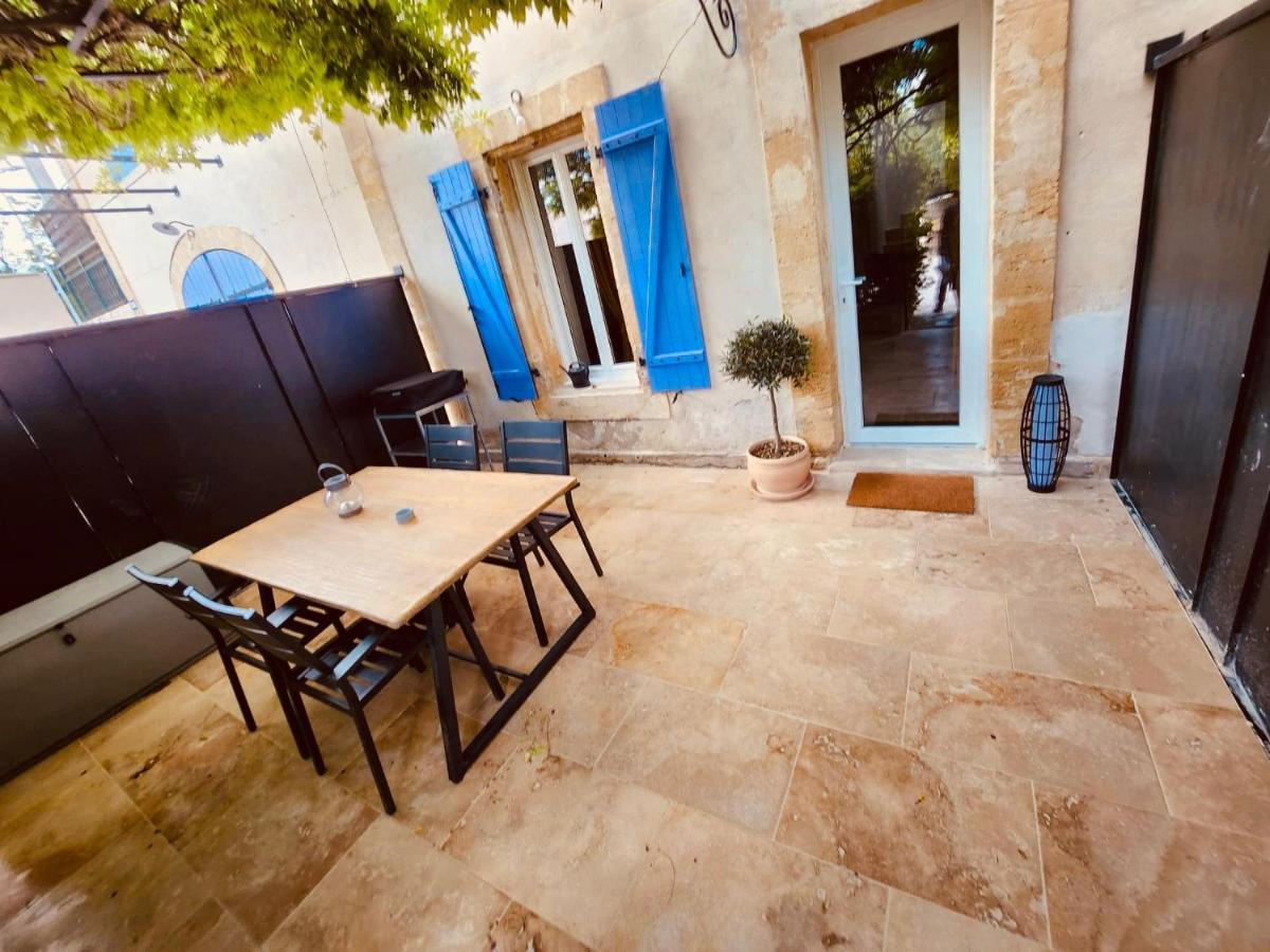 Le Mas Des Glycines Salon-de-Provence Dış mekan fotoğraf